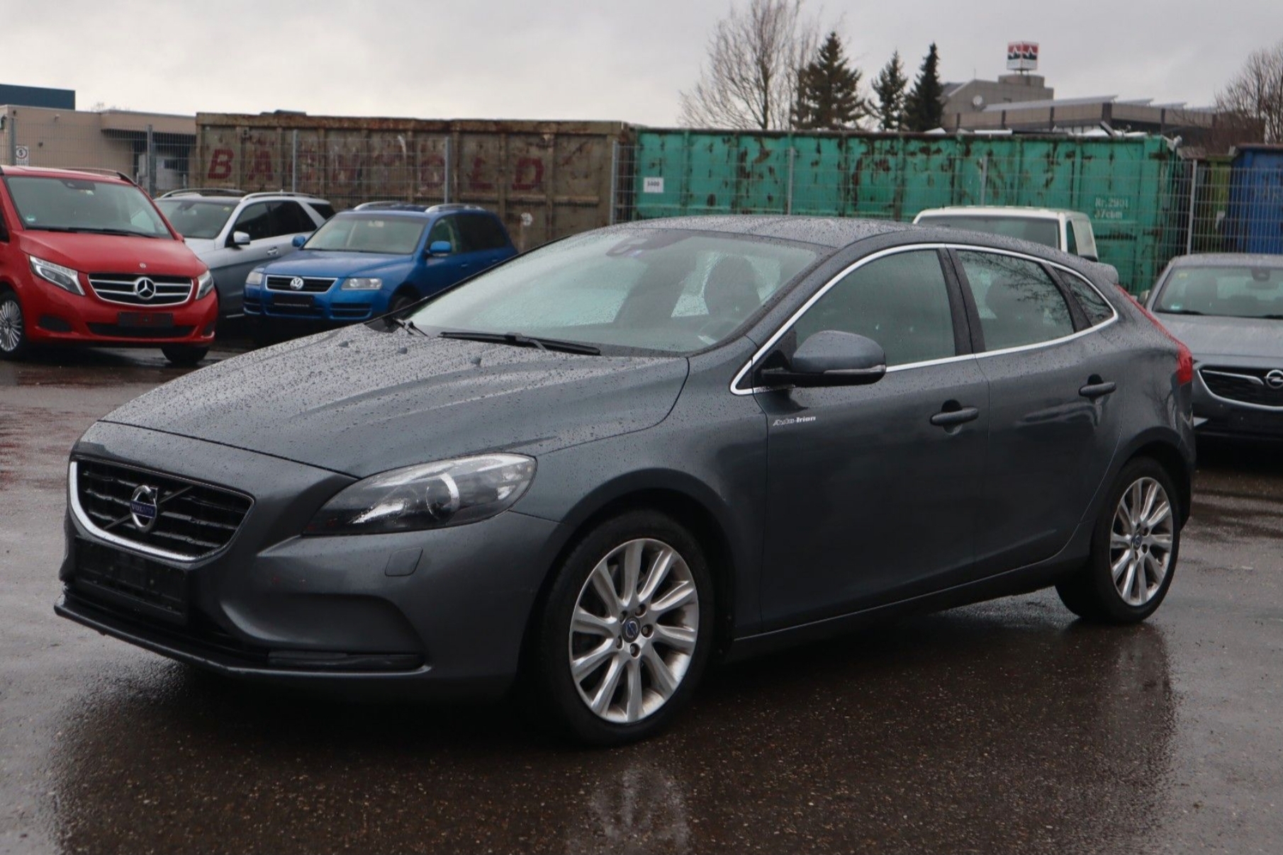 Foto Euro 5 Volvo V40 D3 2.0L 150cp Cutie automata 2015
