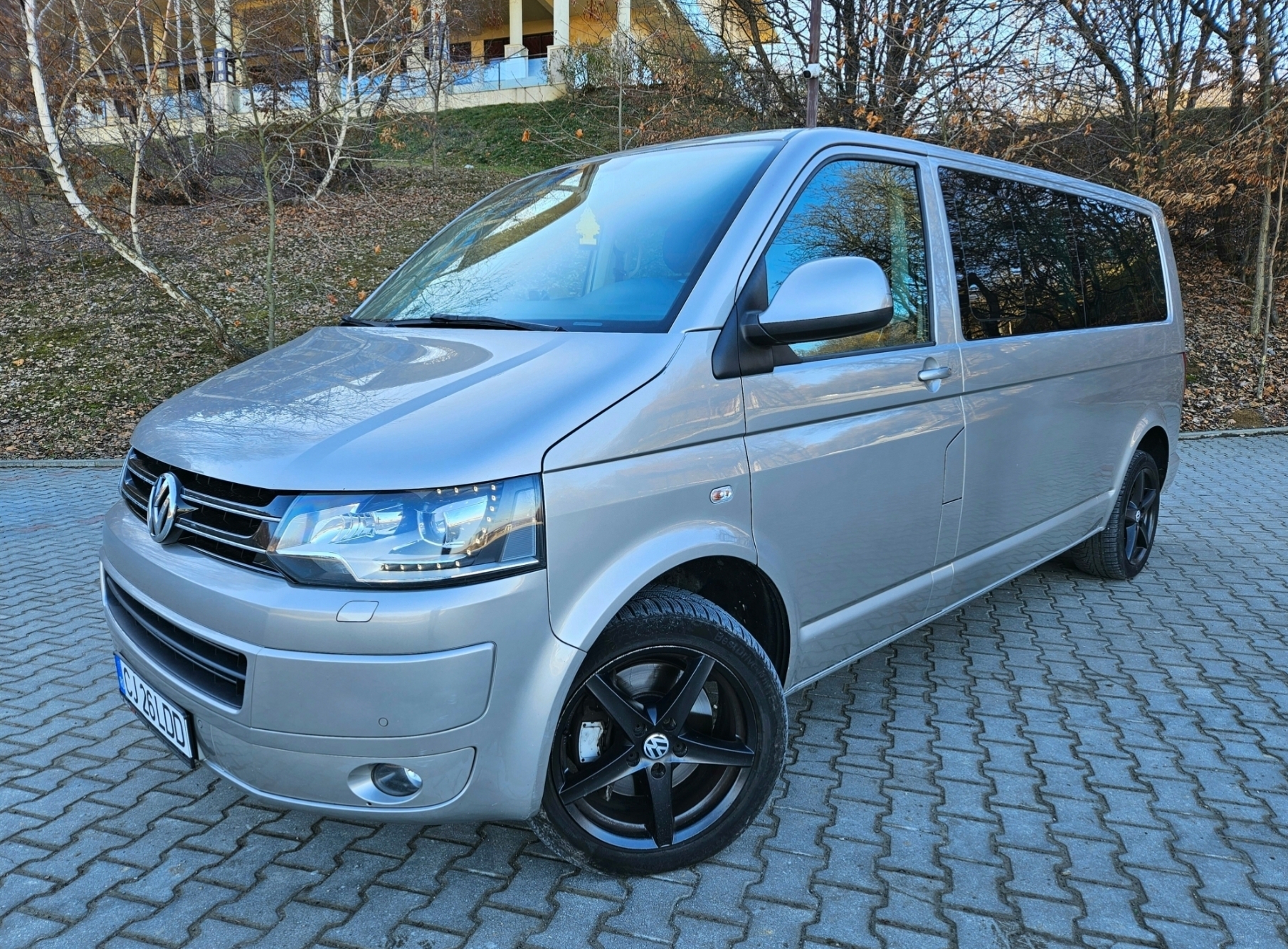 Foto Euro 5 Volkswagen Caravelle T5 DSG Bi Xenon 2014