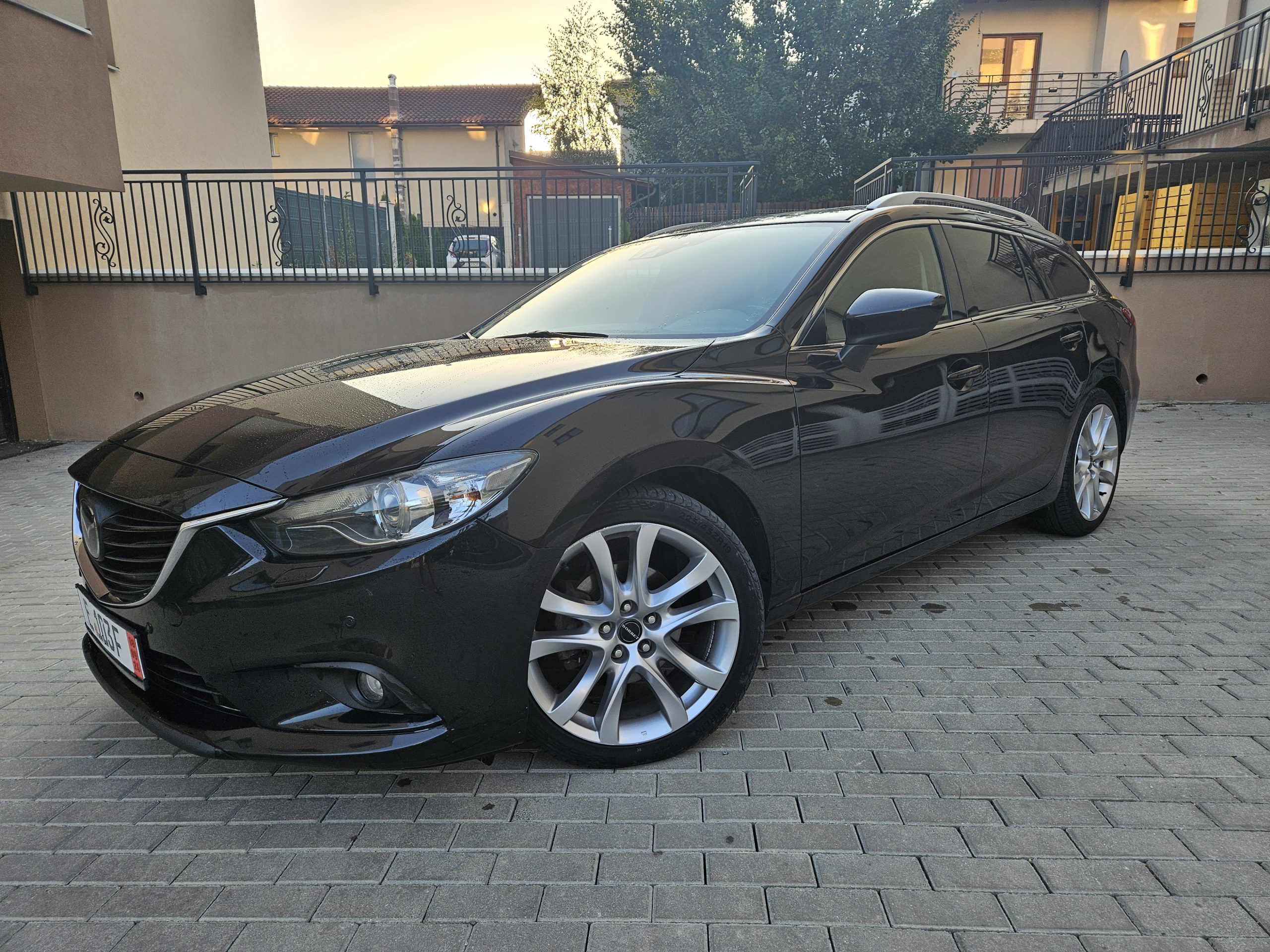 Foto Euro 6 Mazda 6 SportLine Black 2014