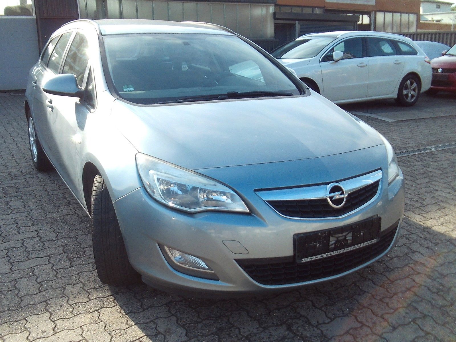 Foto Euro 5 Opel Astra J Sports 2.0 CDTI 2011