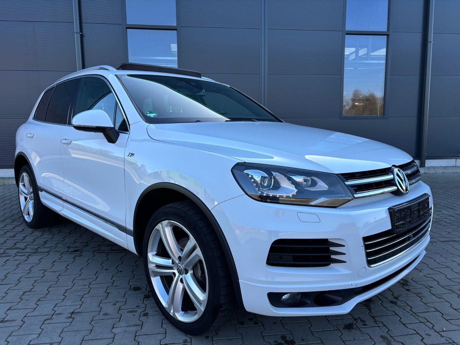 Foto Euro 5 Volkswagen Touareg 3.0 TDI R-Line 2013