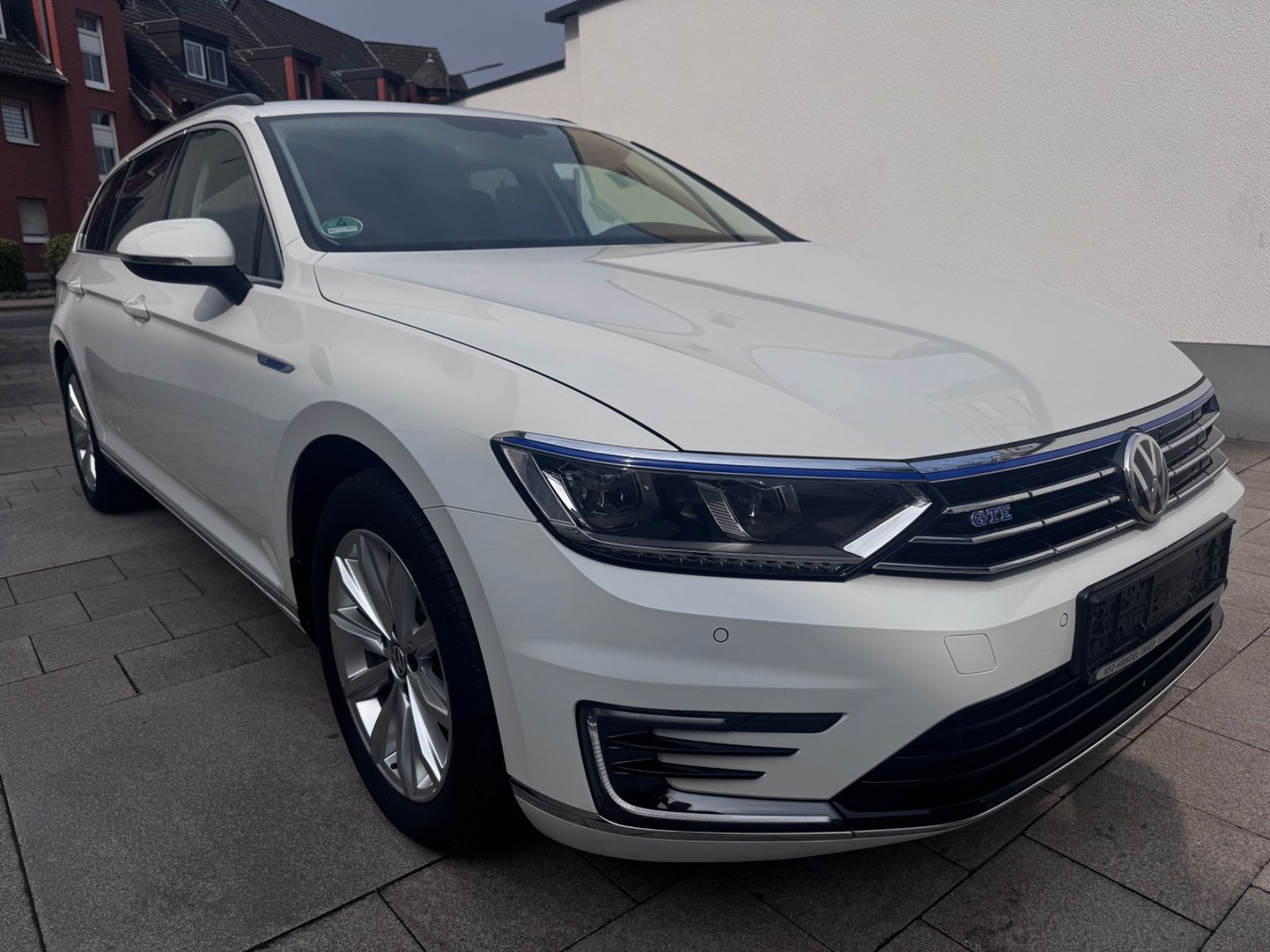 Foto Euro 6 Volkswagen Passat GTE 2018
