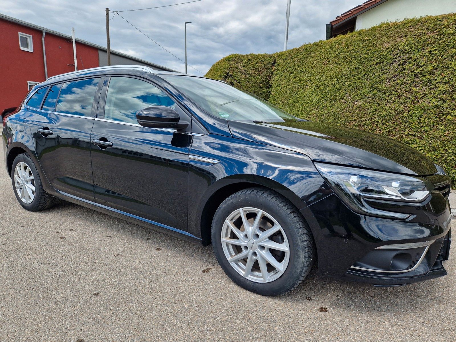 Foto Euro 6 Renault Megane IV Grandtour BOSE-Edition 2020