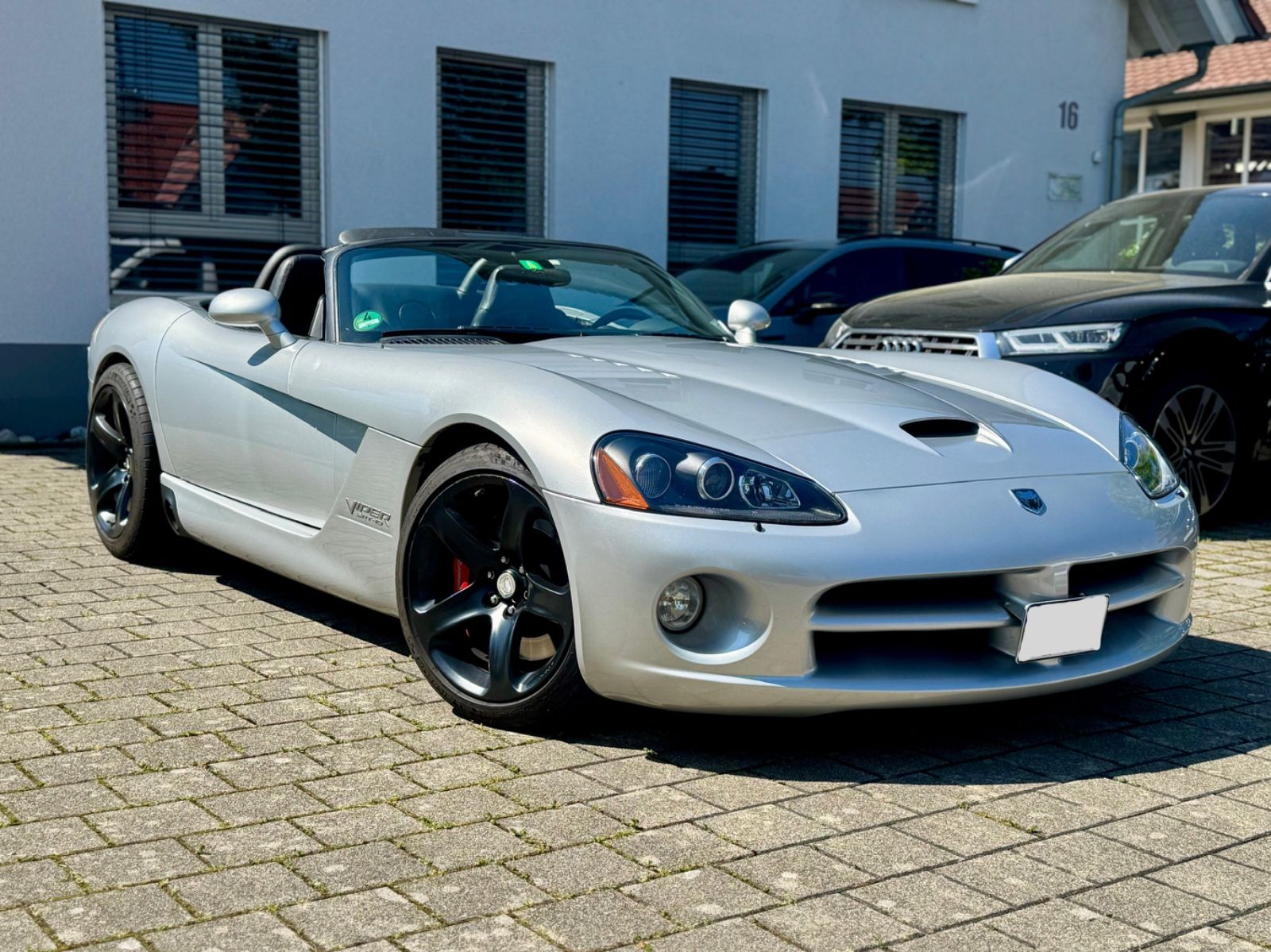 Foto  Dodge Viper SRT-10 2004