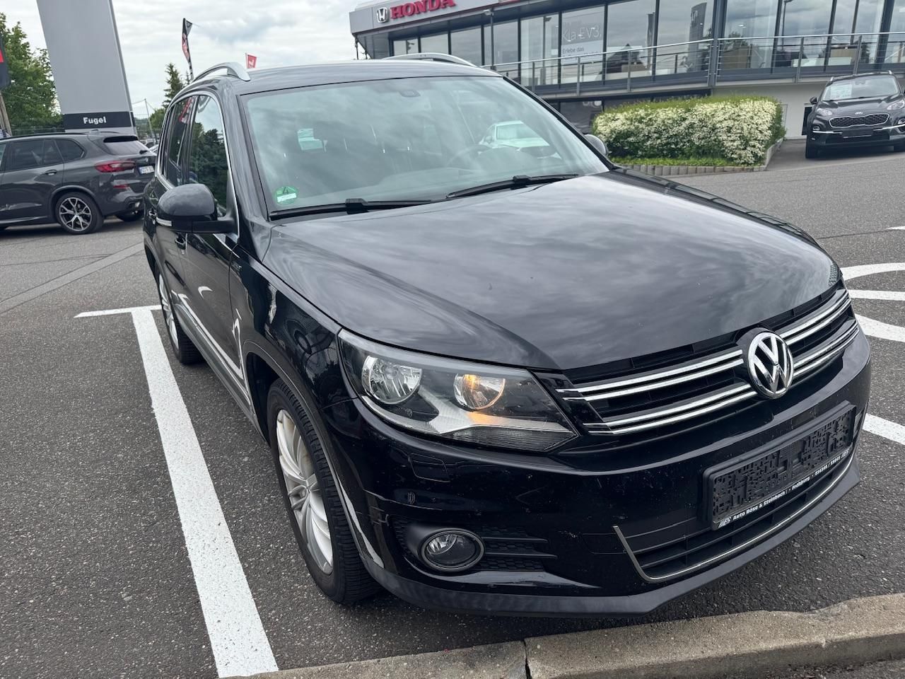 Foto Euro 6 Volkswagen Tiguan 2.0 TDI Lounge Sport 2016