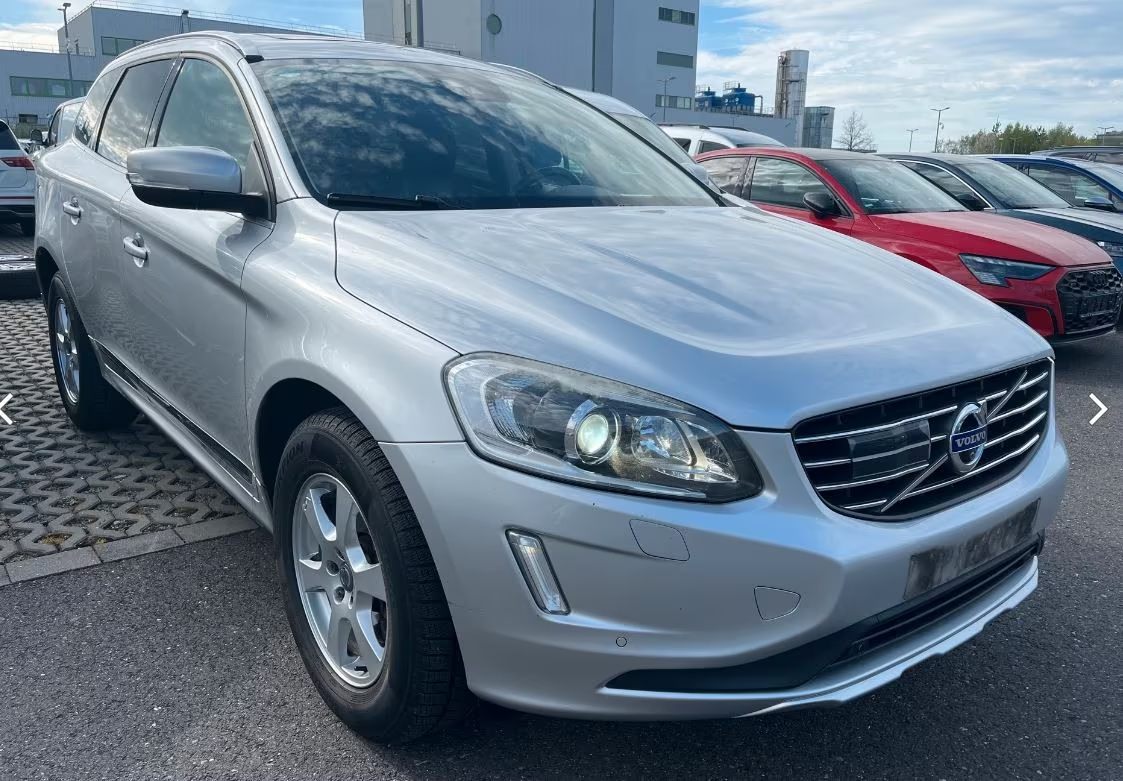 Foto Euro 6 Volvo XC60 2015