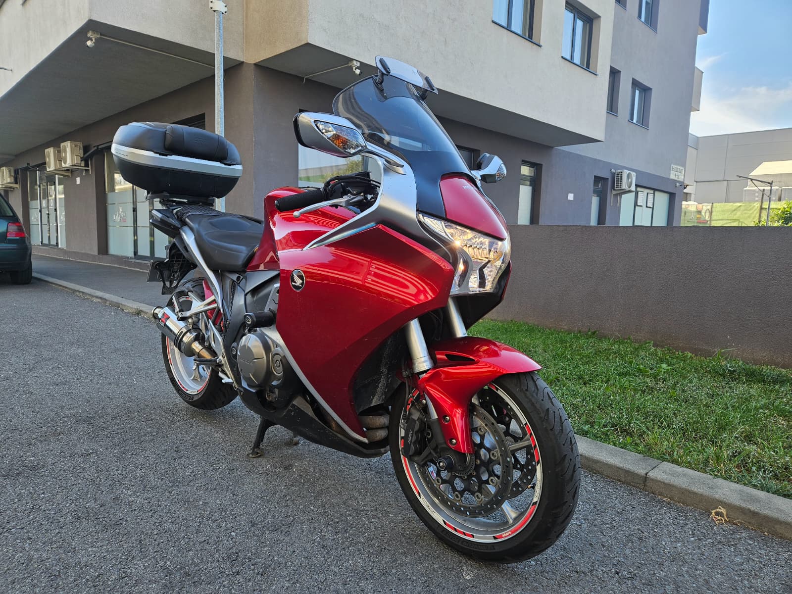 Foto Euro 5 Honda VFR1200 F 2010