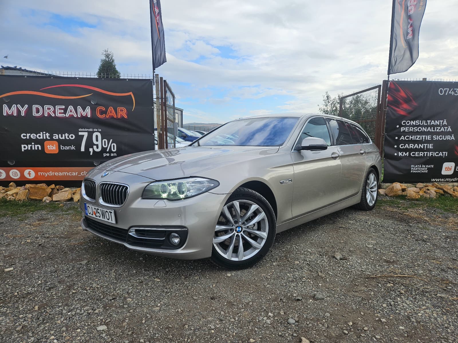 Foto Euro 6 Bmw Seria 5 F11 520d Luxury Edition 2014