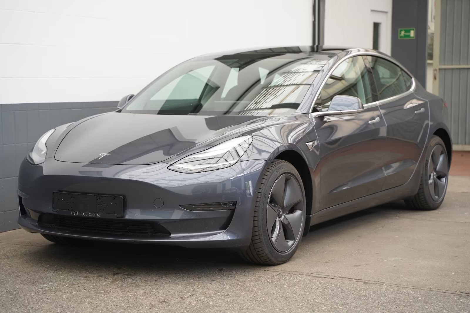 Foto  Tesla Model 3 Long Range AWD 2019