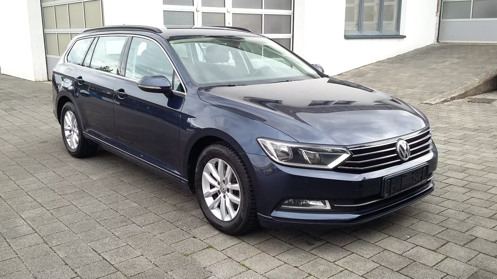 Foto Euro 6 Volkswagen Passat Variant 2.0 TDI SCR 140kW DSG 2015