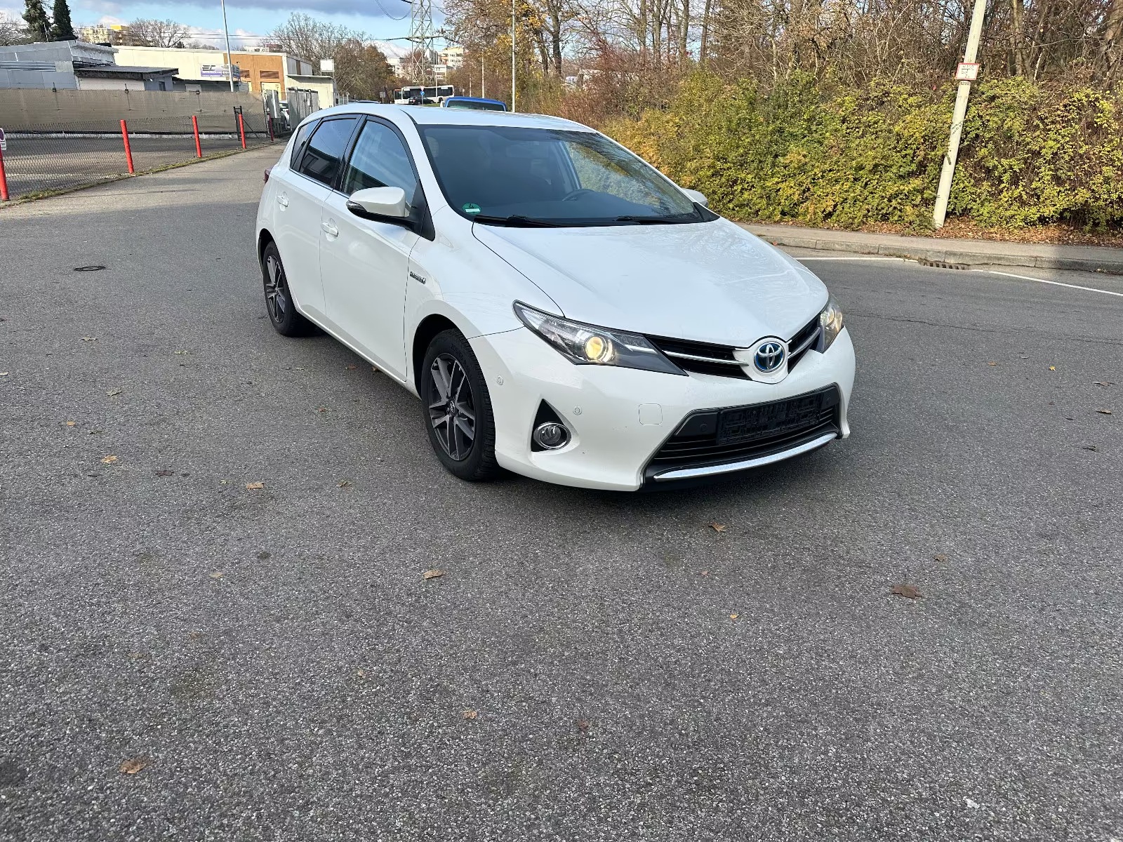 Foto  Toyota Auris Hybrid Edition 1.8 2016