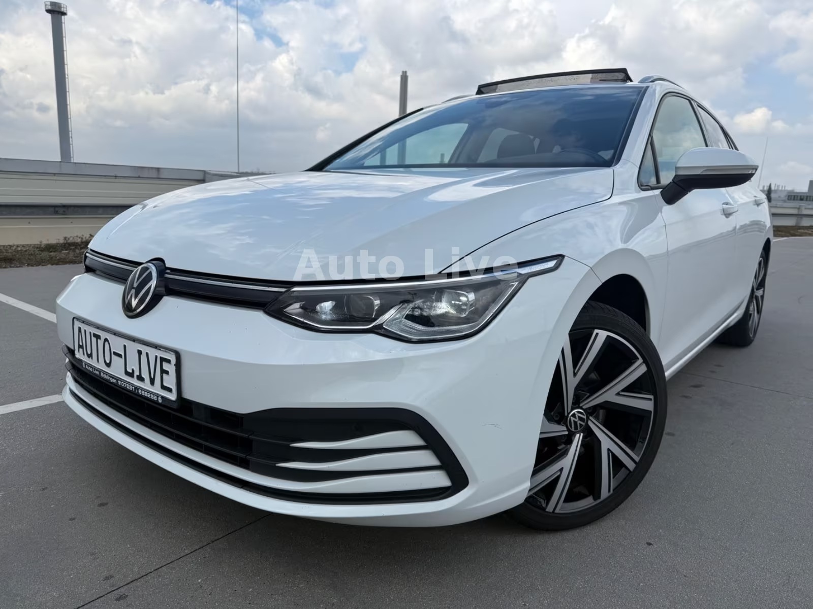 Foto Euro 6 Volkswagen Golf 8 2.0 TDI *VIRTUAL*PANO*LED* 2022
