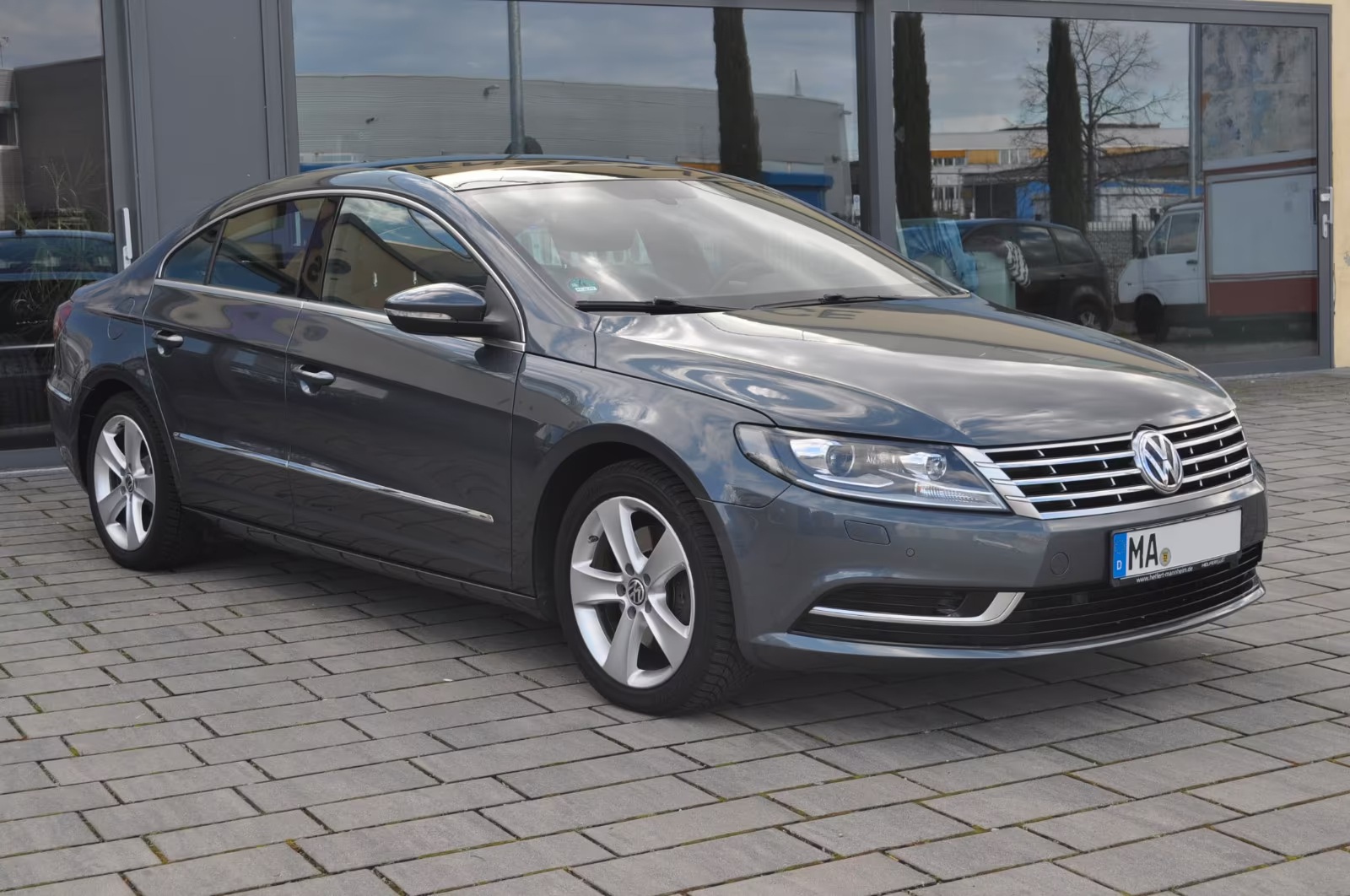 Foto Euro 5 Volkswagen CC  PANO*Aut*Bi-Xenon 2012