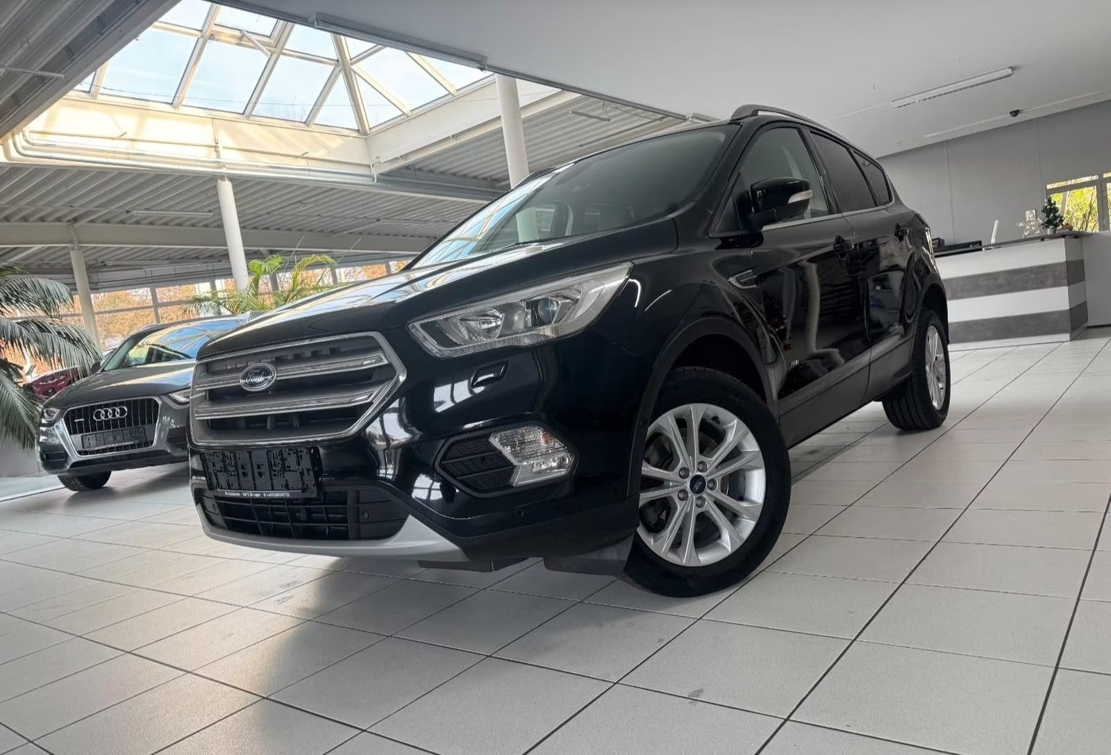 Foto Euro 6 Ford Kuga Titanium 2.0d*Led*Camera 2018