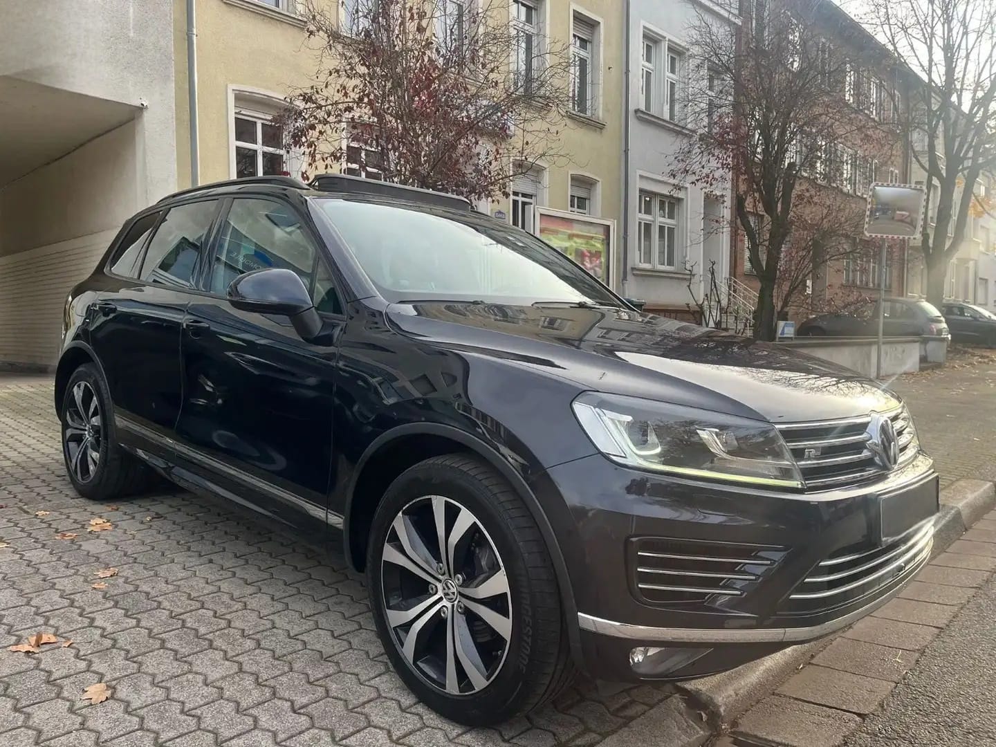 Foto Euro 6 Volkswagen Touareg 3.0 V6 TDI R-Line,Pano,360 2015