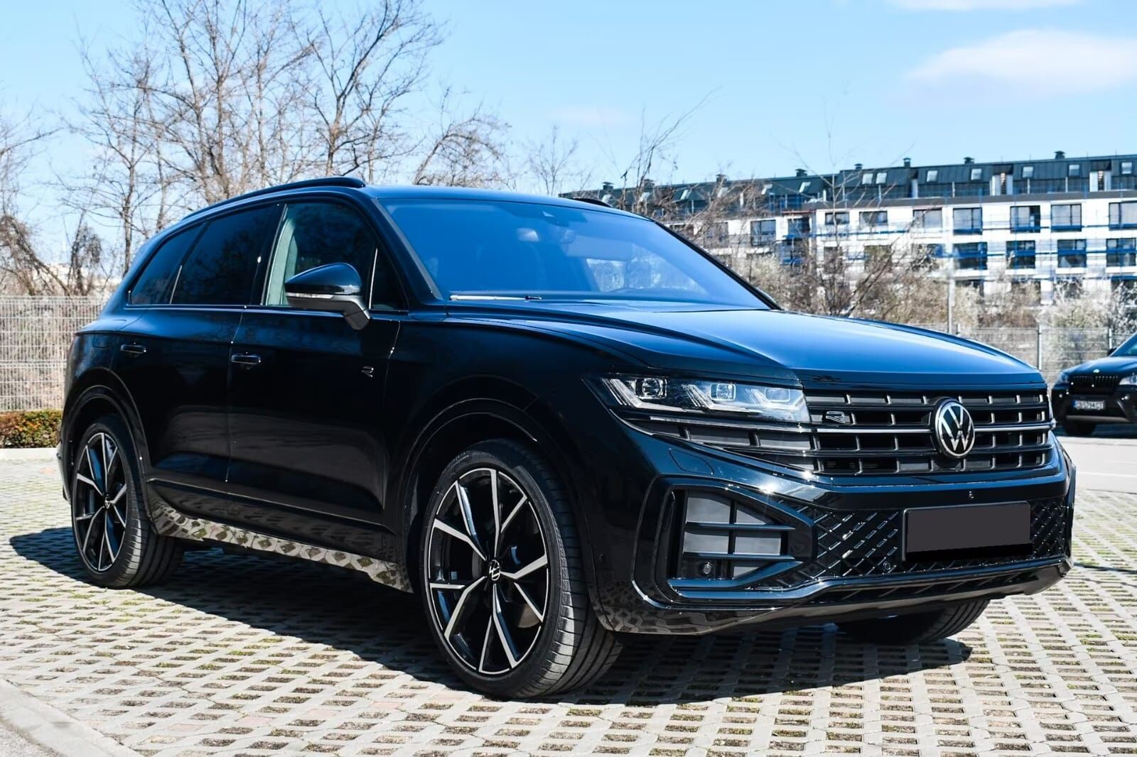 Fotografie Volkswagen Touareg 3.0 TDI 4M R-LINE FINAL EDITION 2026